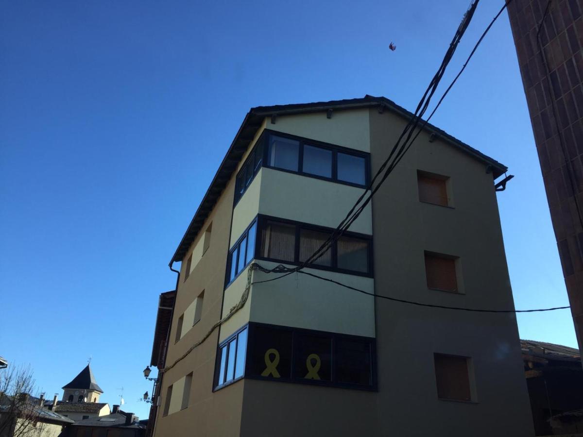 Apartament Central Amb Terrassa Alp Dış mekan fotoğraf