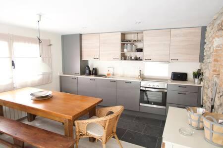 Apartament Central Amb Terrassa Alp Dış mekan fotoğraf